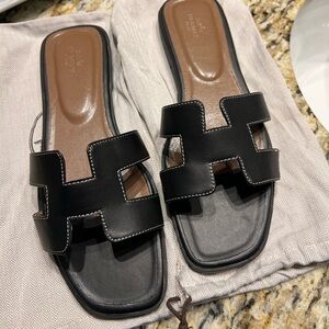 Inspired Oran Sandals